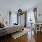 De Standing Hyper Centre Apartmán *