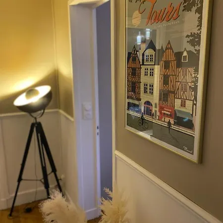 De Standing Hyper Centre Tours