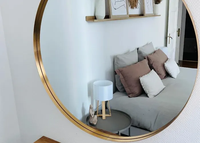 De Standing Hyper Centre