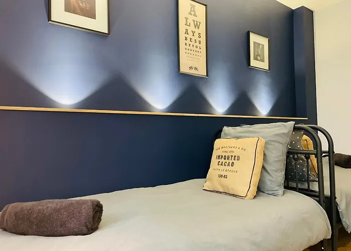 De Standing Hyper Centre * טור